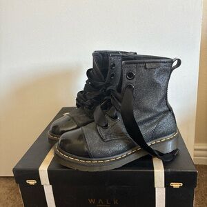 Doc Martens Glitter Ribbon laces Combat Boots with Patent Toe 6